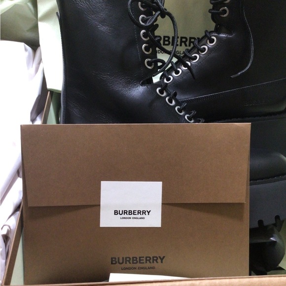 Burberry Platform Combat Boots, 41 Women, Full Set Inclusions - Picture 10 of 12